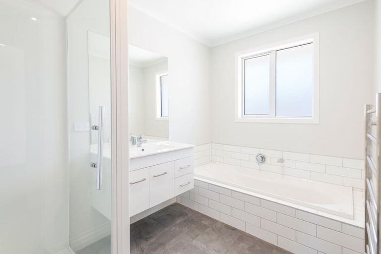 Photo of property in 16 Tarn Close, Richmond, 7020