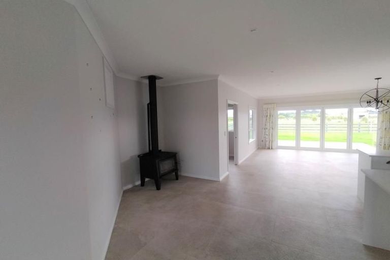 Photo of property in 121 Clevely Line, Bunnythorpe, Palmerston North, 4478