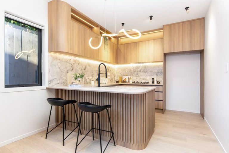 Photo of property in 4b Lyford Crescent, Sunnynook, Auckland, 0620