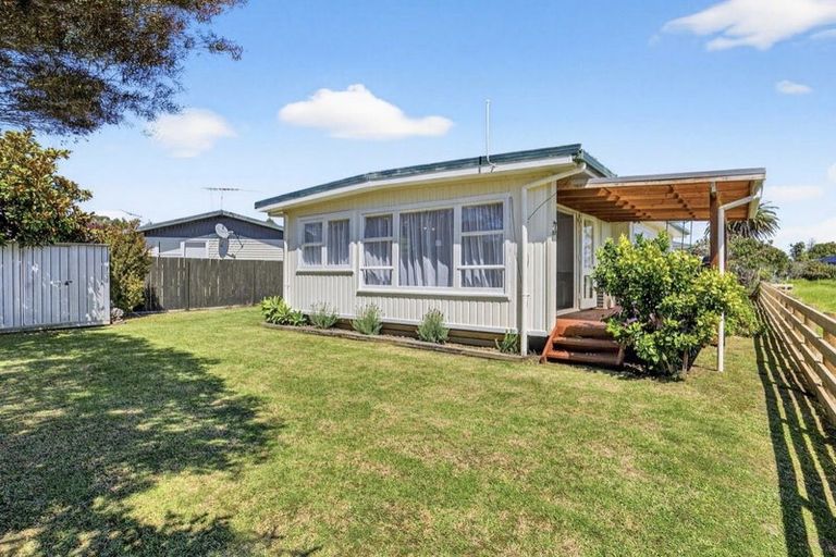 Photo of property in 55a Springs Road, Parakai, 0830