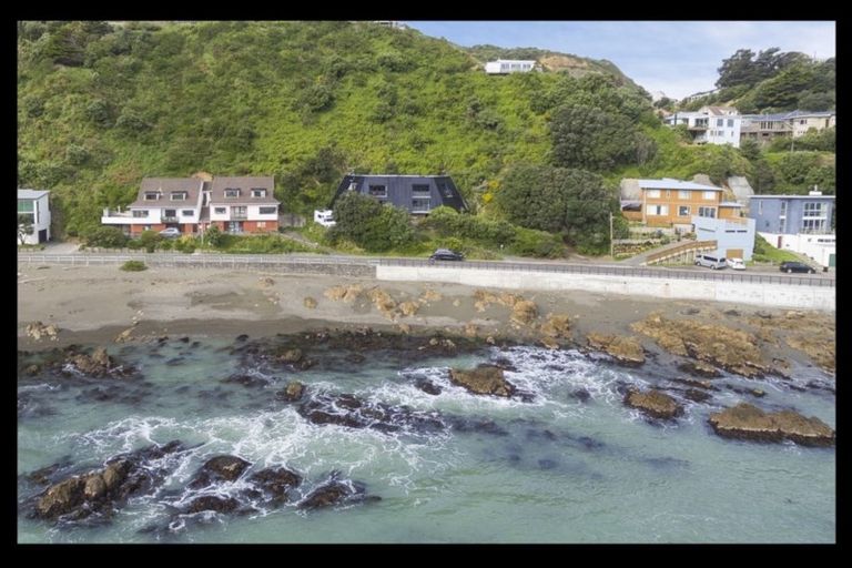 Photo of property in 12 Owhiro Bay Parade, Owhiro Bay, Wellington, 6023