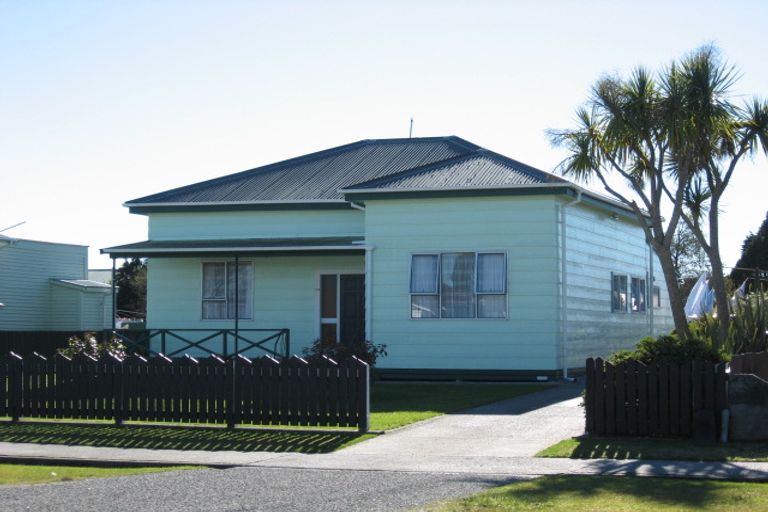 Photo of property in 170 Hampden Street, Hokitika, 7810