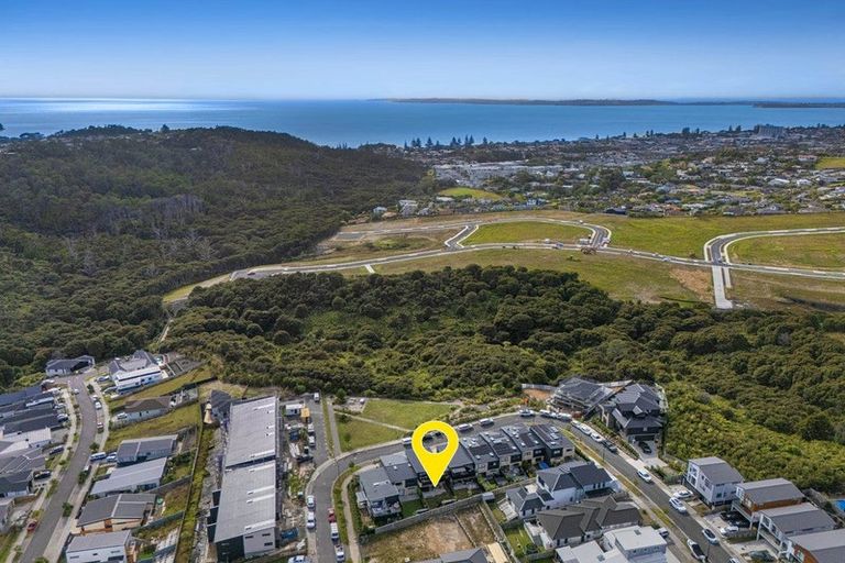 Photo of property in 2/19 Ringi Lane, Orewa, 0931