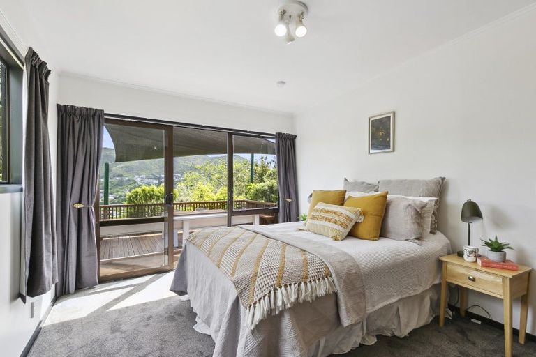 Photo of property in 12 Ramsey Place, Karori, Wellington, 6012