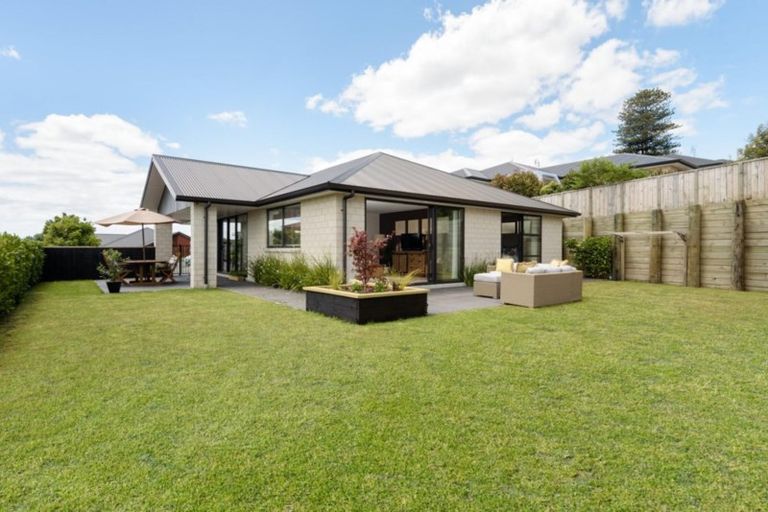 Photo of property in 111 Condor Drive, Pyes Pa, Tauranga, 3112