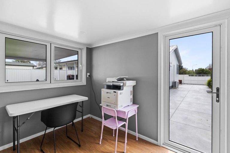 Photo of property in 39 Lipscombe Crescent, Havelock North, 4130