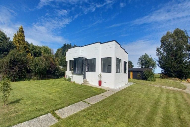 Photo of property in 69 Half Mile Road, Tuatapere, 9620