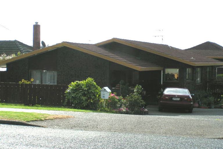 Photo of property in 2/27 Jutland Road, Hauraki, Auckland, 0622