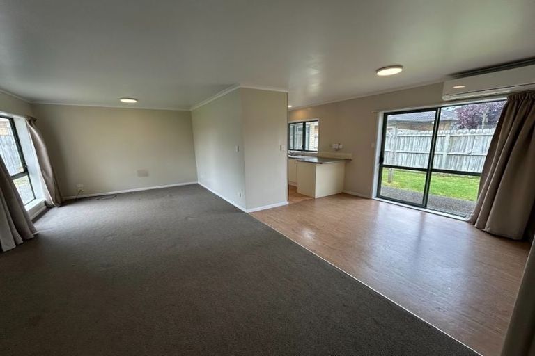 Photo of property in 33 Pateke Drive, Takanini, 2112