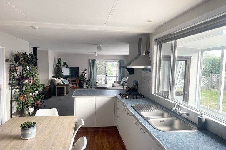 Photo of property in 626 Waitarere Beach Road, Waitarere Beach, Levin, 5510