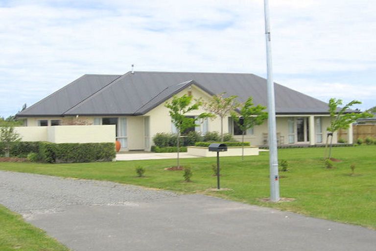 Photo of property in 4 Willowside Place, Amberley, 7410