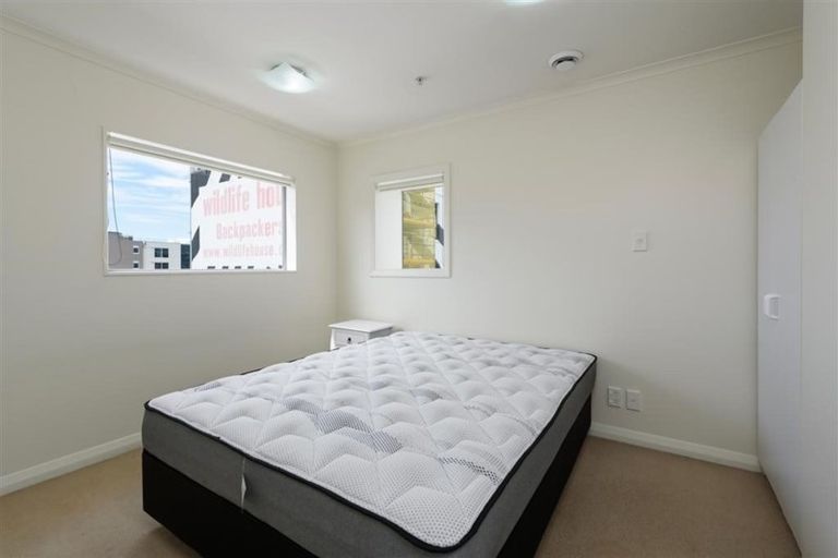 Photo of property in Monvie Apartments, 606/15 Holland Street, Te Aro, Wellington, 6011