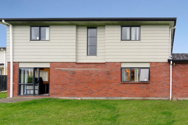 Photo of property in 9 Misty Valley Drive, Henderson, Auckland, 0612