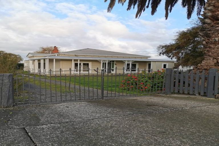 Photo of property in 37 Grey Street, Marton, 4710