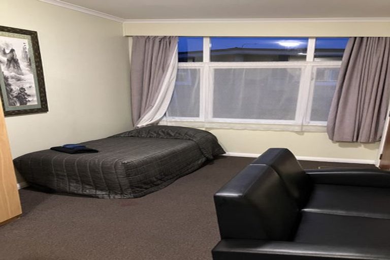 Photo of property in 1/3 Camp Street, Silverstream, Upper Hutt, 5019