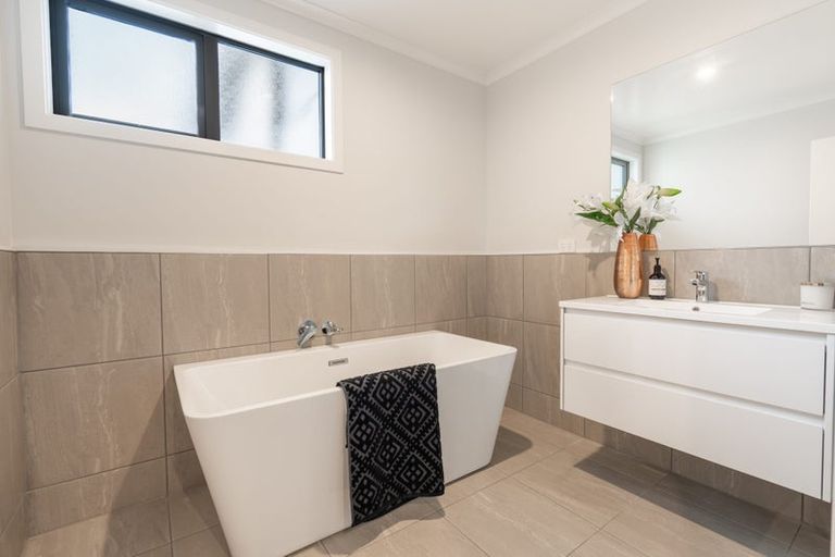 Photo of property in 62 Scenic Rise, Rototuna North, 3281