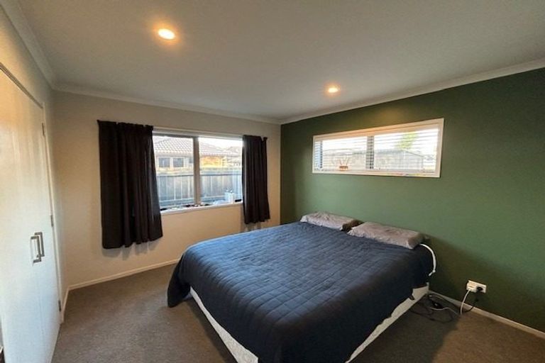 Photo of property in 21 Grabella Place, Papamoa Beach, Papamoa, 3118