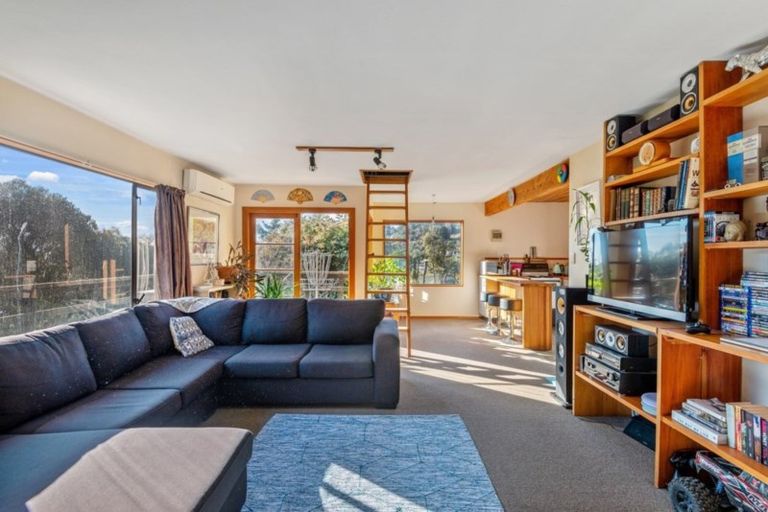 Photo of property in 10 The Crescent, Hillsborough, Christchurch, 8022