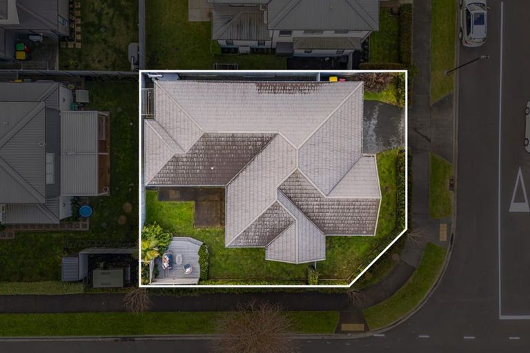 Photo of property in 27 Whenuapai Drive, Whenuapai, Auckland, 0618