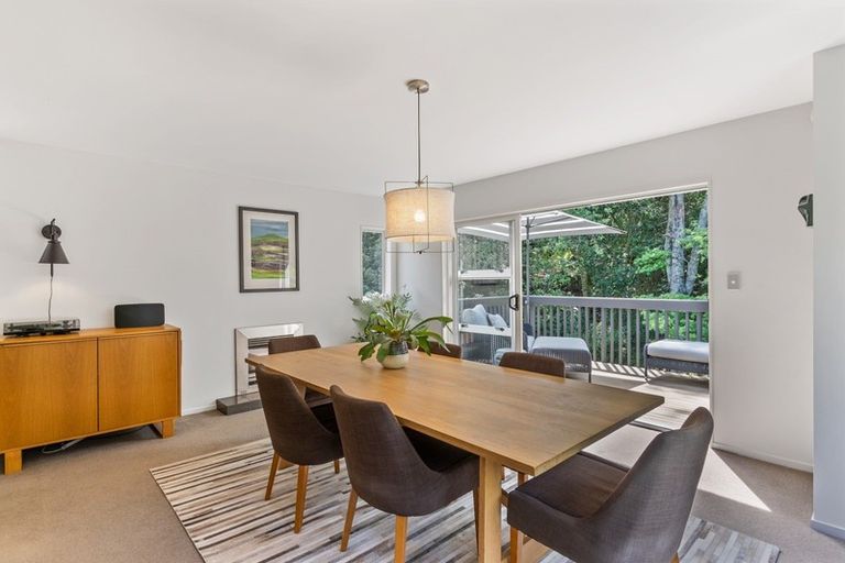 Photo of property in 25 Bemrose Place, Cockle Bay, Auckland, 2014