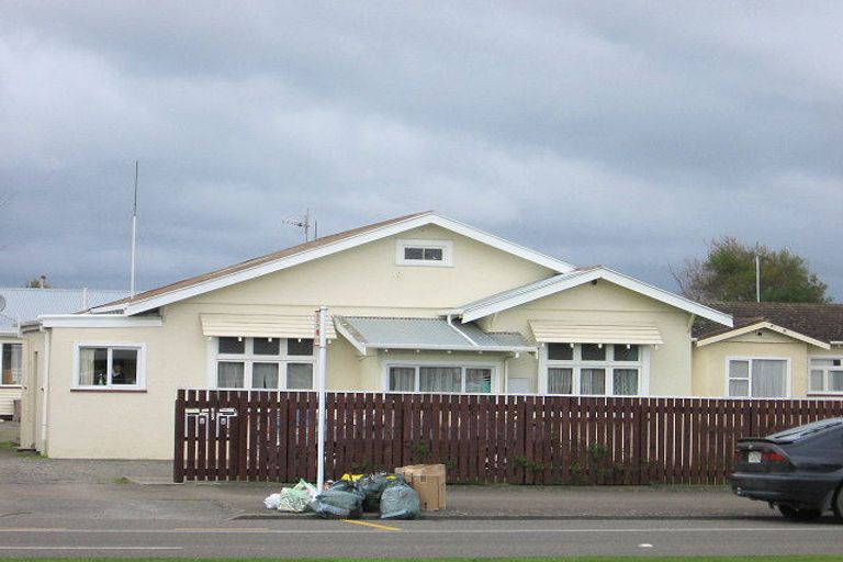 Photo of property in 622 Main Street, Palmerston North, 4414