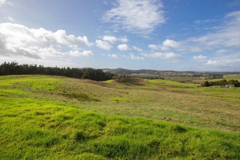 Photo of property in 127a Oruawharo Road, Topuni, Wellsford, 0975