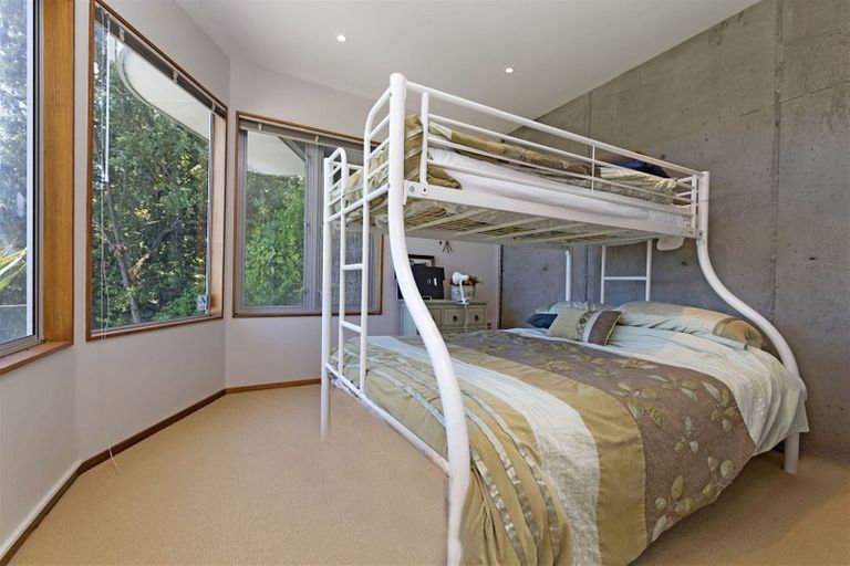 Photo of property in 10 Waitea Road, Muriwai, Waimauku, 0881