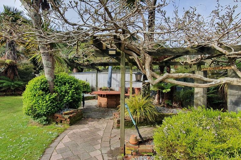 Photo of property in 12 Coates Street, Greymouth, 7805