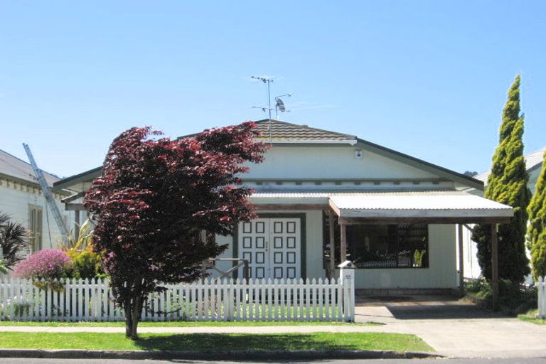 Photo of property in 333 Aberdeen Road, Gisborne, 4010