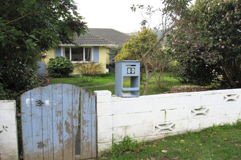 Photo of property in 80 Fraser Street, Wainuiomata, Lower Hutt, 5014
