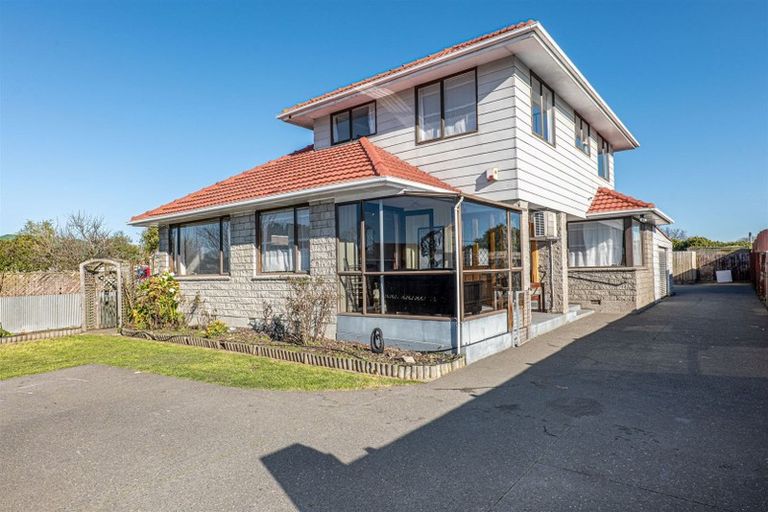 Photo of property in 21 Walcot Street, Bromley, Christchurch, 8062