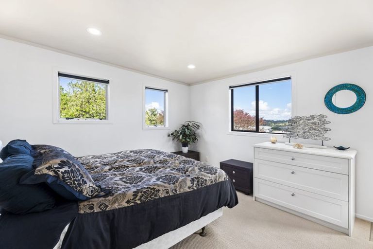 Photo of property in 2/103 Vipond Road, Stanmore Bay, Whangaparaoa, 0932