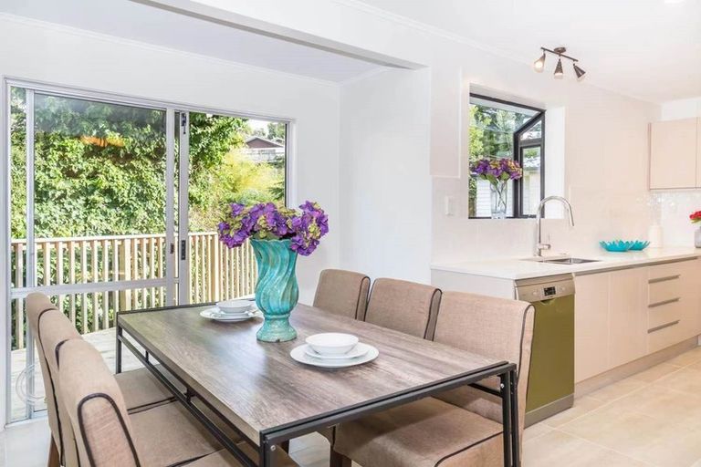 Photo of property in 40 Acacia Road, Torbay, Auckland, 0632