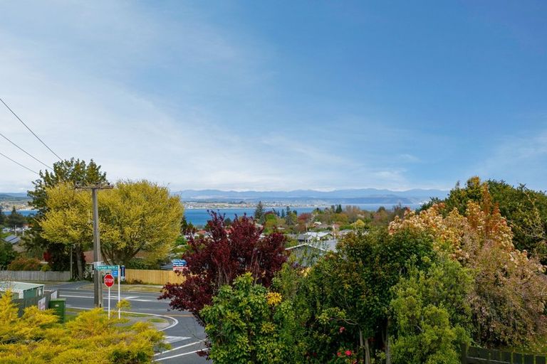 Photo of property in 106 Acacia Bay Road, Nukuhau, Taupo, 3330