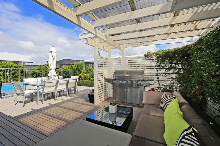 Photo of property in 20 Whittaker Place, Havelock North, 4130