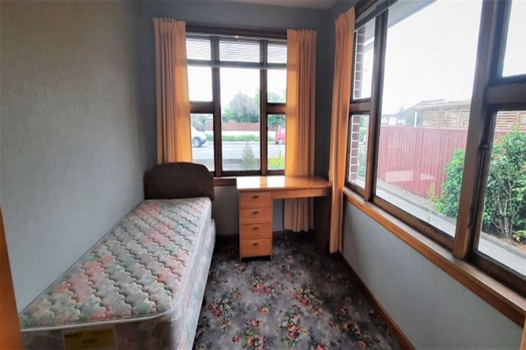 Photo of property in 112 Main North Road, Papanui, Christchurch, 8052