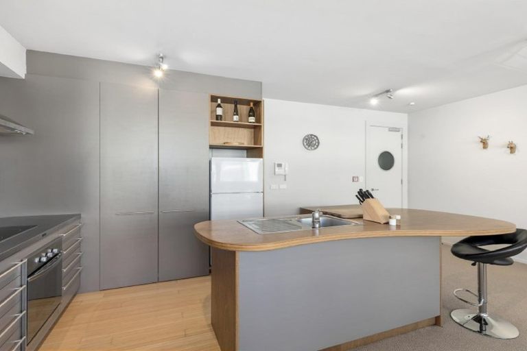 Photo of property in 2/337 Jackson Street, Petone, Lower Hutt, 5012