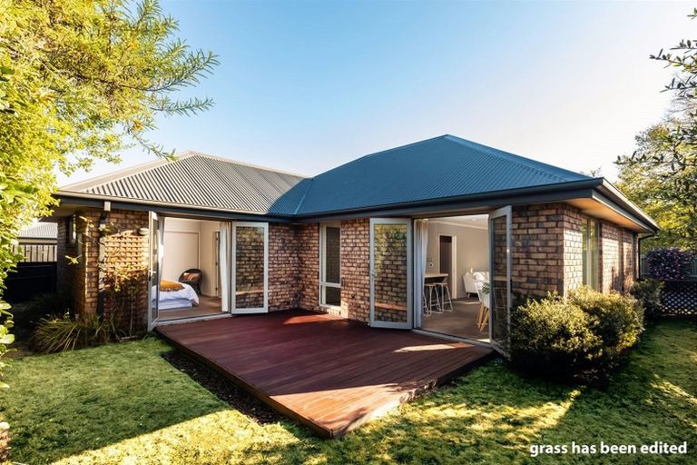 Photo of property in 1a Andrews Crescent, Spreydon, Christchurch, 8024