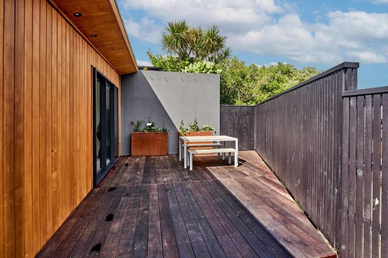 Photo of property in 11a Saint Ives Drive, Camborne, Porirua, 5026