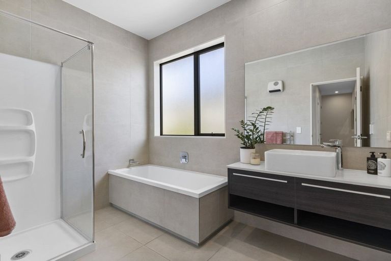 Photo of property in 9 Motukaraka Drive, Beachlands, Auckland, 2018