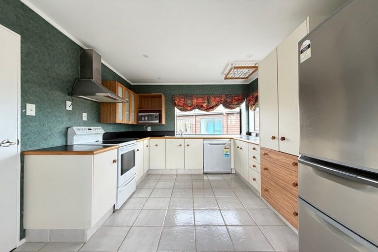 Photo of property in 5a Becker Way, Karori, Wellington, 6012