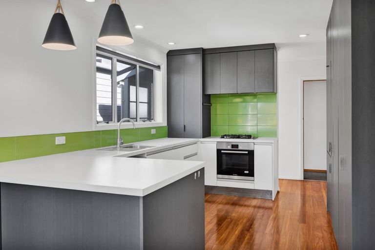 Photo of property in 3a Waimea Street, Westown, New Plymouth, 4310