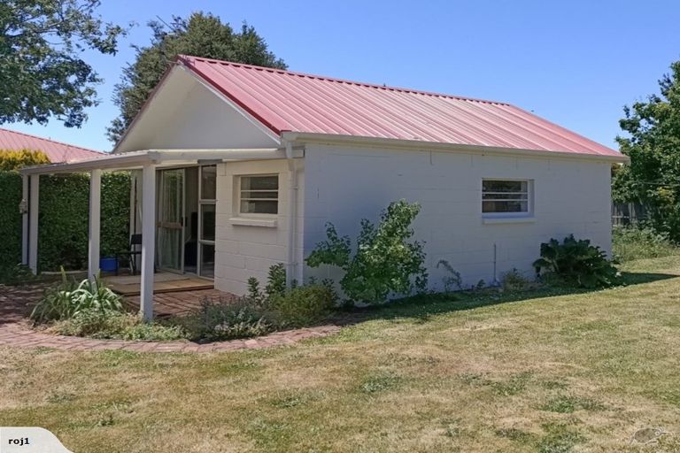Photo of property in 80 Withells Road, Avonhead, Christchurch, 8042