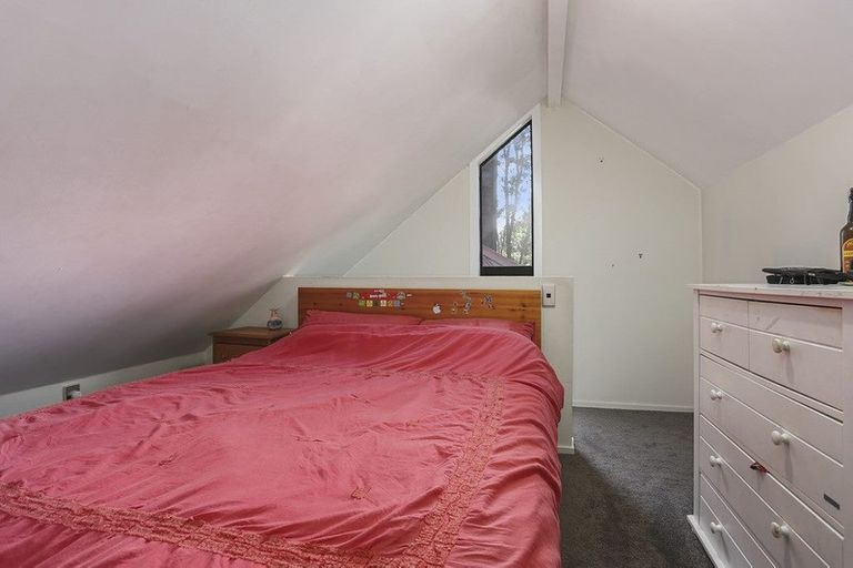 Photo of property in 37 Korotaha Terrace, Rothesay Bay, Auckland, 0630