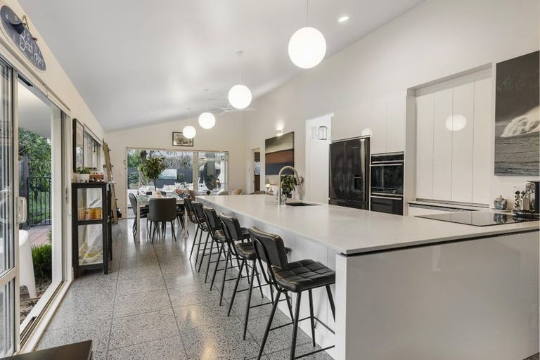 Photo of property in 11 Herbert Drive, Whangamata, 3620