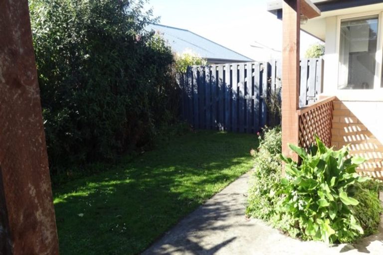 Photo of property in 1 Middlepark Road, Sockburn, Christchurch, 8042
