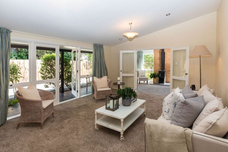 Photo of property in 113 Totara Street, Riccarton, Christchurch, 8041