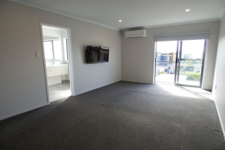 Photo of property in 120 Hobsonville Point Road, Hobsonville, Auckland, 0616