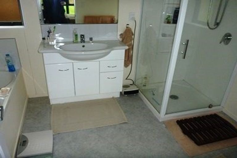 Photo of property in 259 Maungaraki Road, Maungaraki, Lower Hutt, 5010