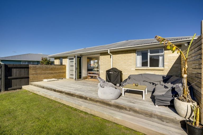 Photo of property in 8 Lyttelton Crescent, Tamatea, Napier, 4112